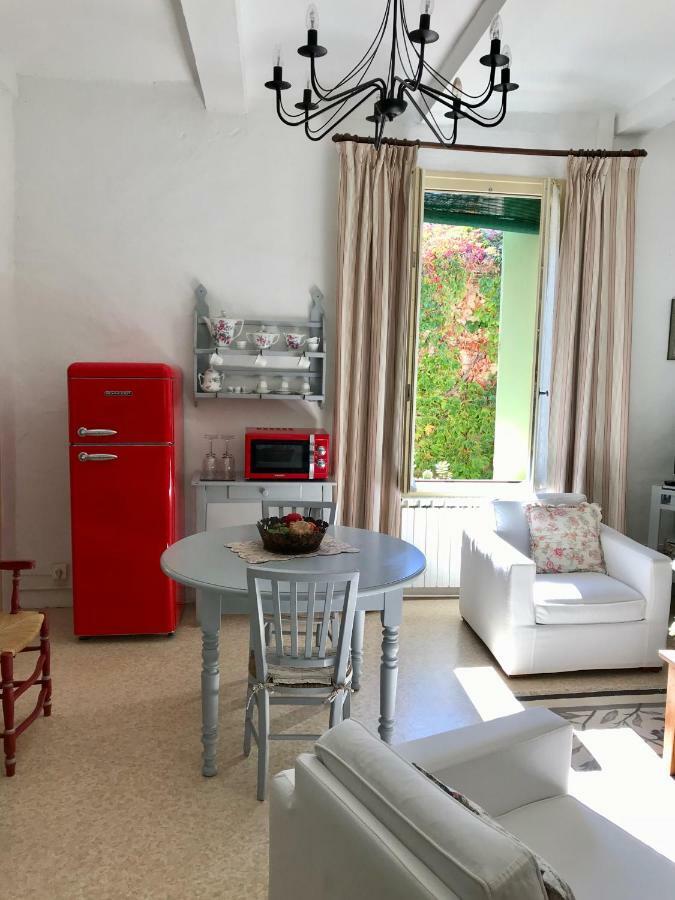 Holiday home L'enclos Du Micocoulier