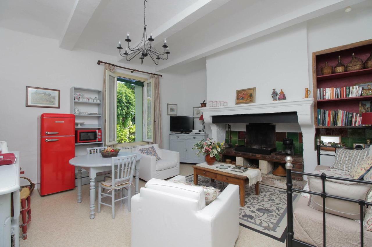 Holiday home L'enclos Du Micocoulier